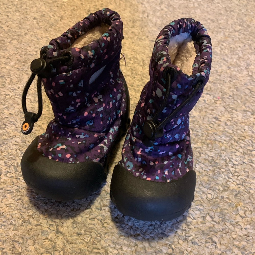 Toddler bogs size 7